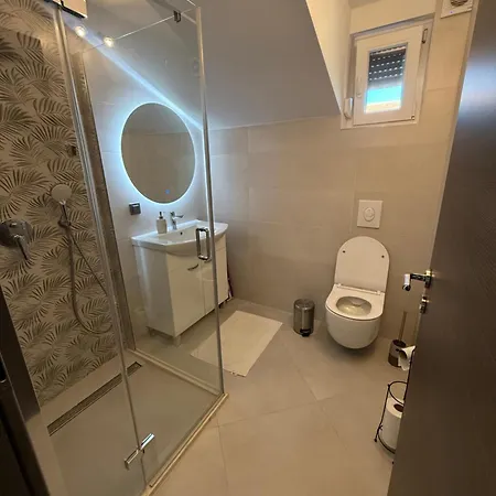 Zidaric Apartament Vrsi